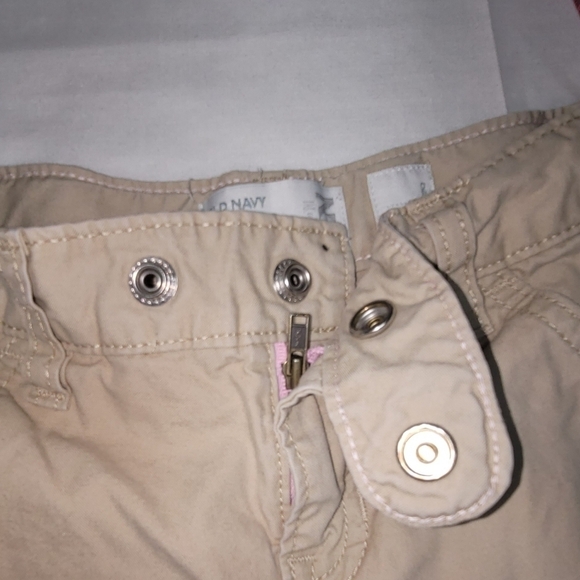 Old Navy Khaki Snap Closure Girls Shorts Size 8 - Picture 9 of 14
